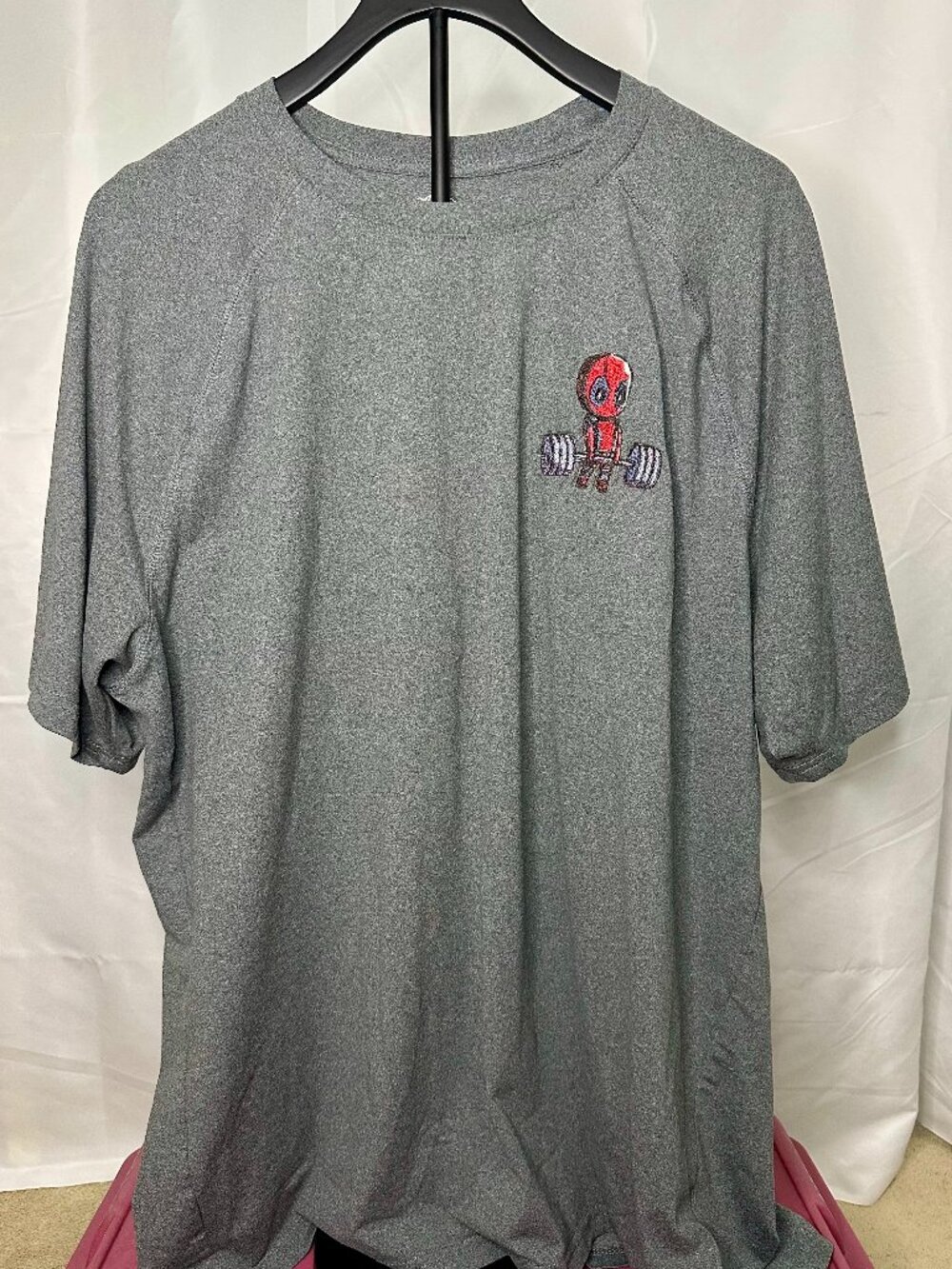 Deadpool Weightlifting Embroidered Graphic Tee XXL Gray Marvel Inspired